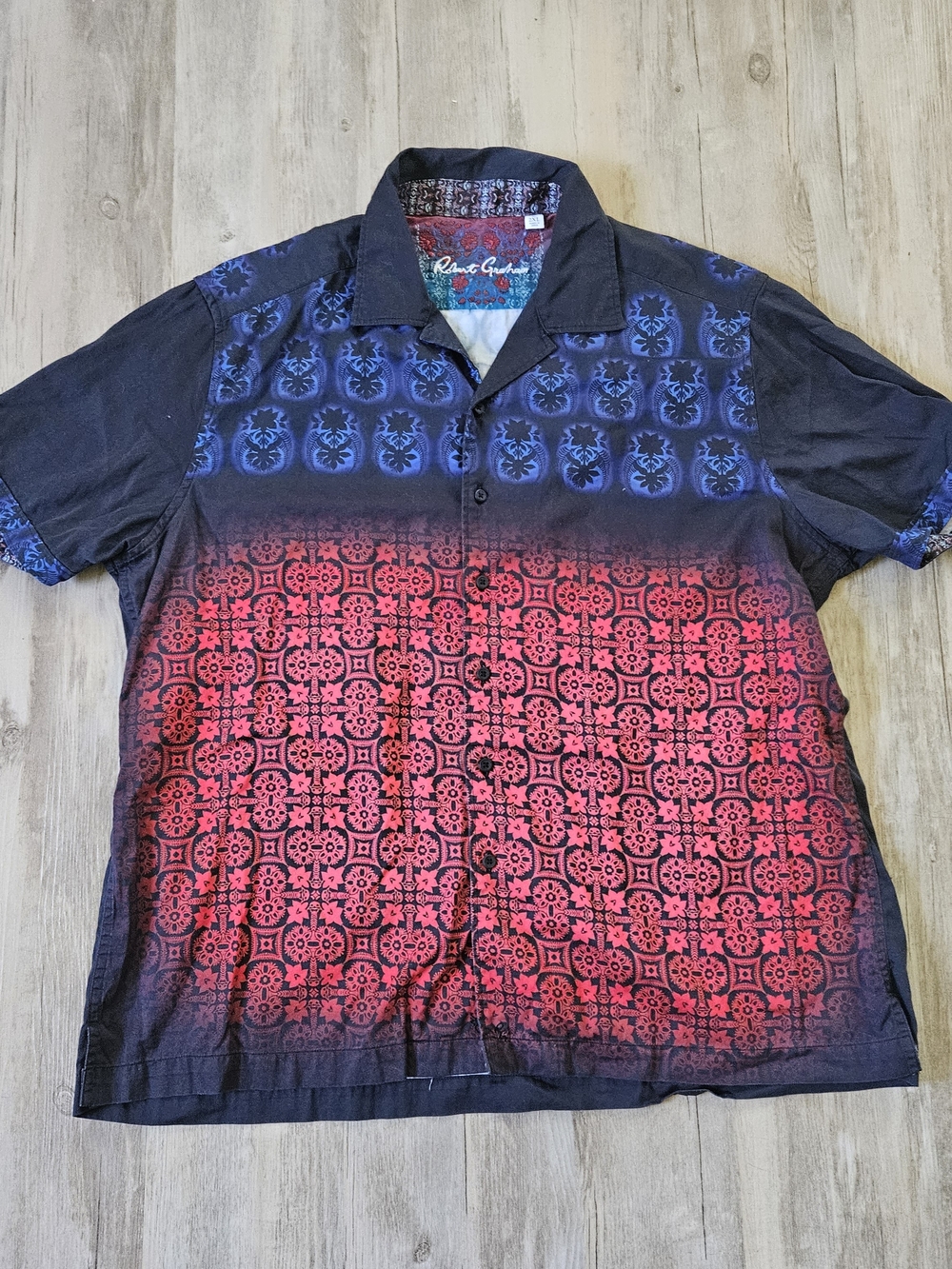 Robert Graham Men's Blue and Red Aztec Pattern Short-Sleeve Button Shirt 2XL